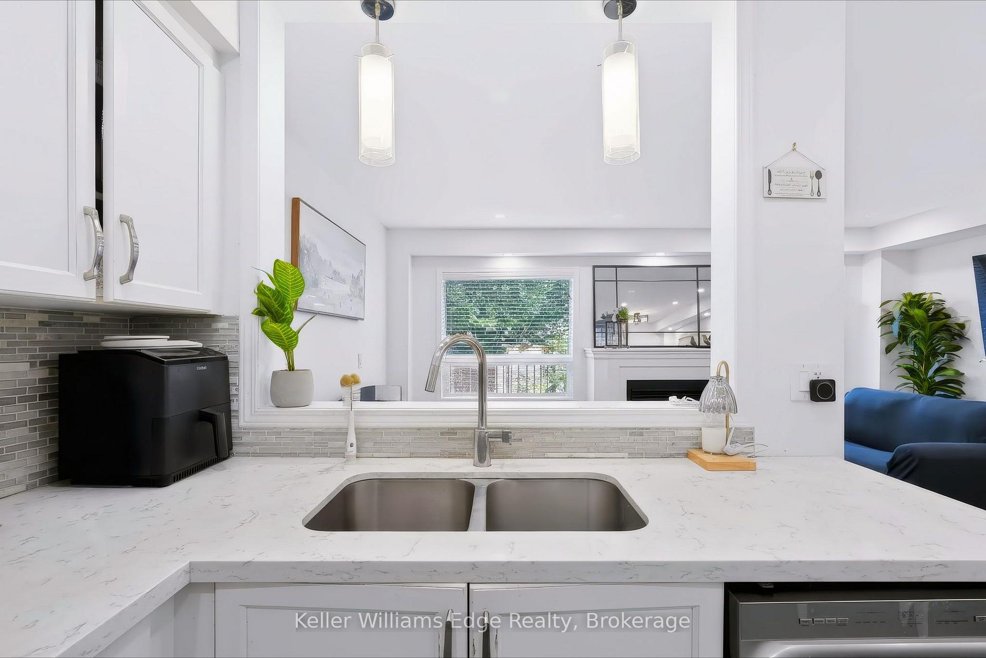 Photo 12 of 5549 Katy Gate, Mississauga, Churchill Meadows — HOMEH
