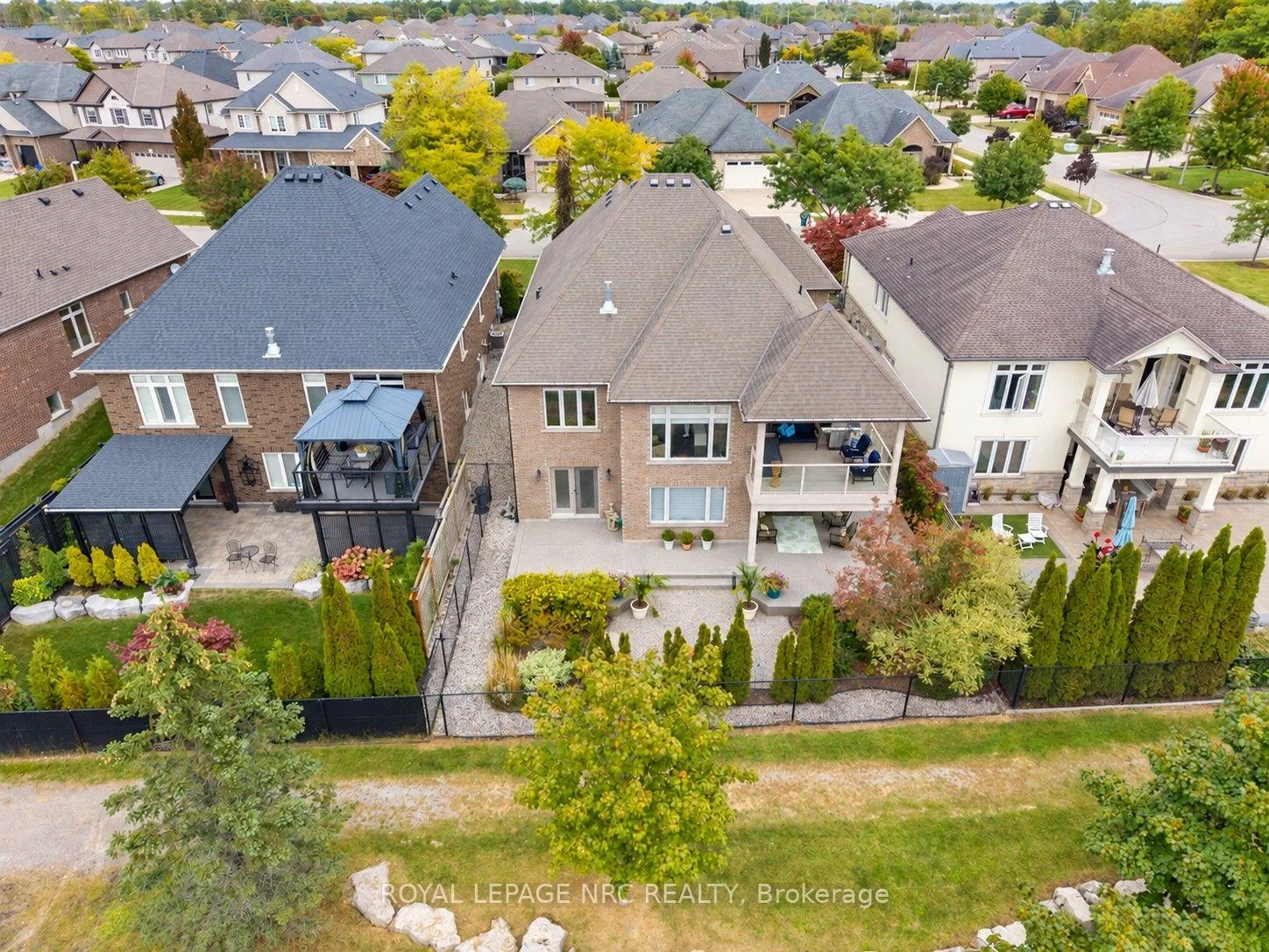 Photo 6 of 295 Creekside Drive, Welland, Coyle Creek — HOMEH
