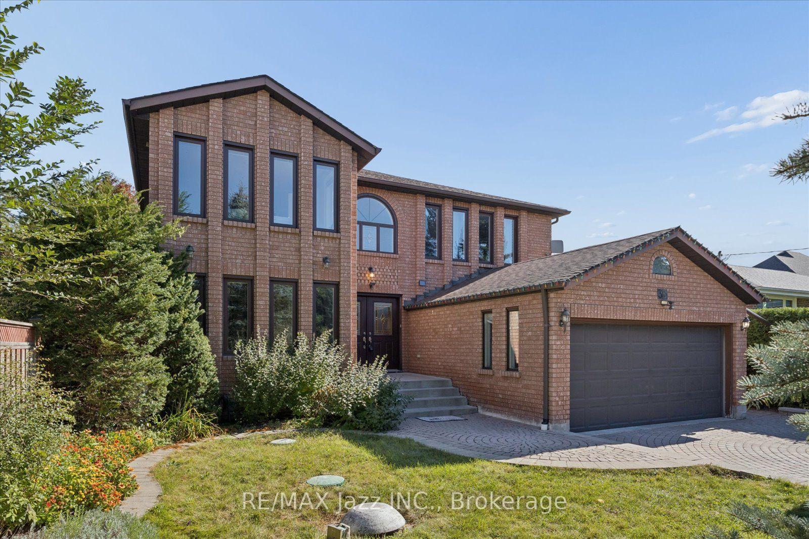 Photo 1 of 35 Ward Street, Whitby, Rural Whitby — HOMEH