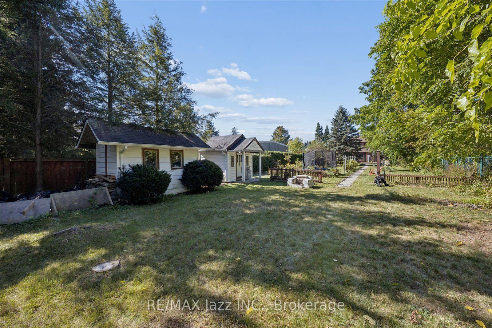 Photo 29 of 35 Ward Street, Whitby, Rural Whitby — HOMEH