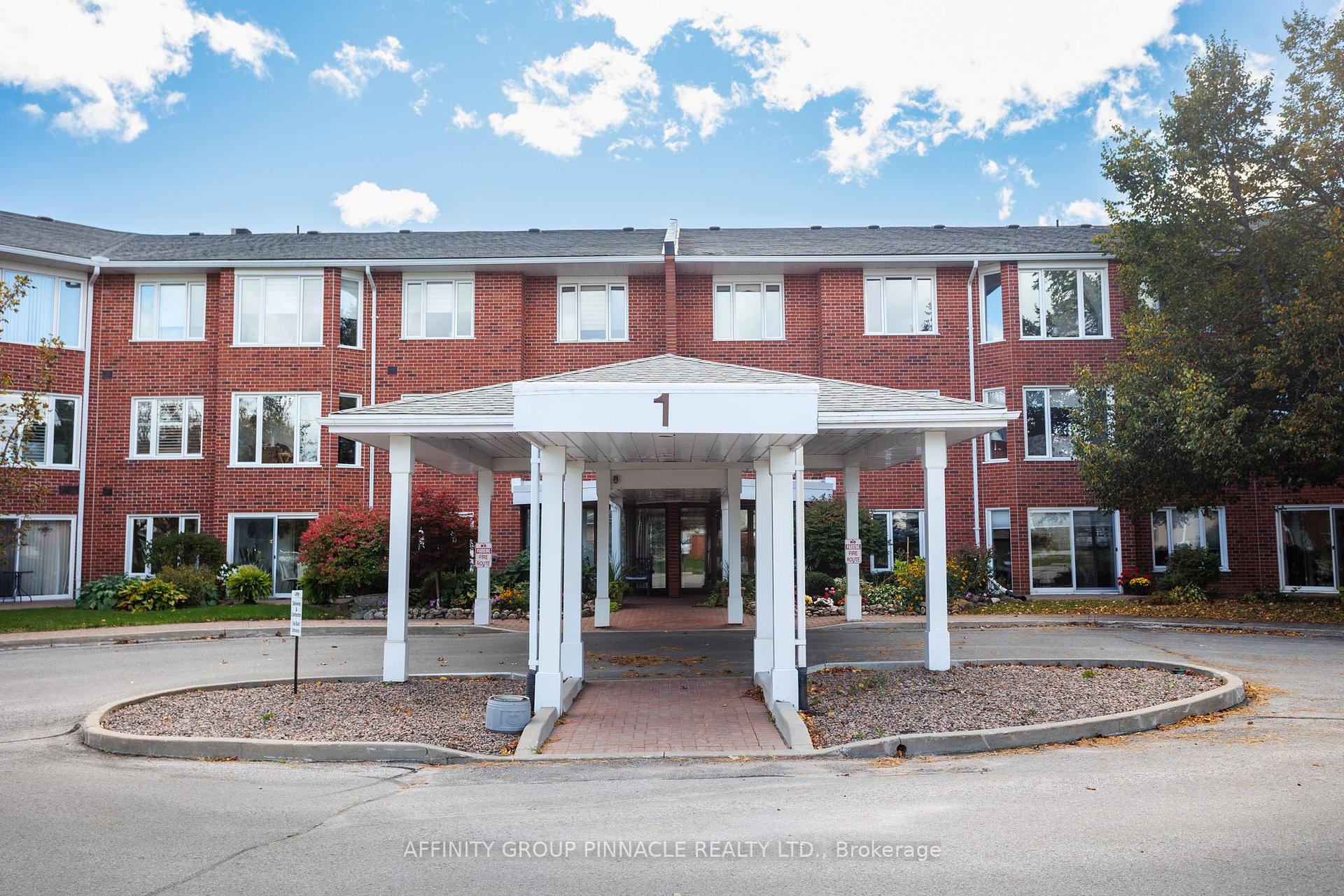 Photo 2 of Unit 206, 1 Heritage Way, Kawartha Lakes, Lindsay — HOMEH