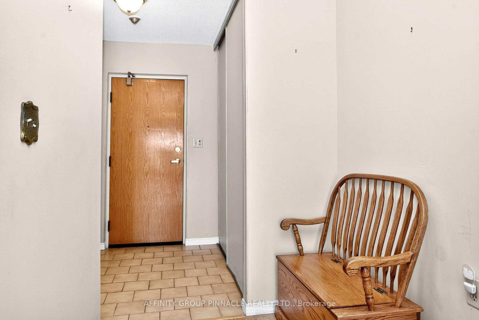 Photo 10 of Unit 206, 1 Heritage Way, Kawartha Lakes, Lindsay — HOMEH