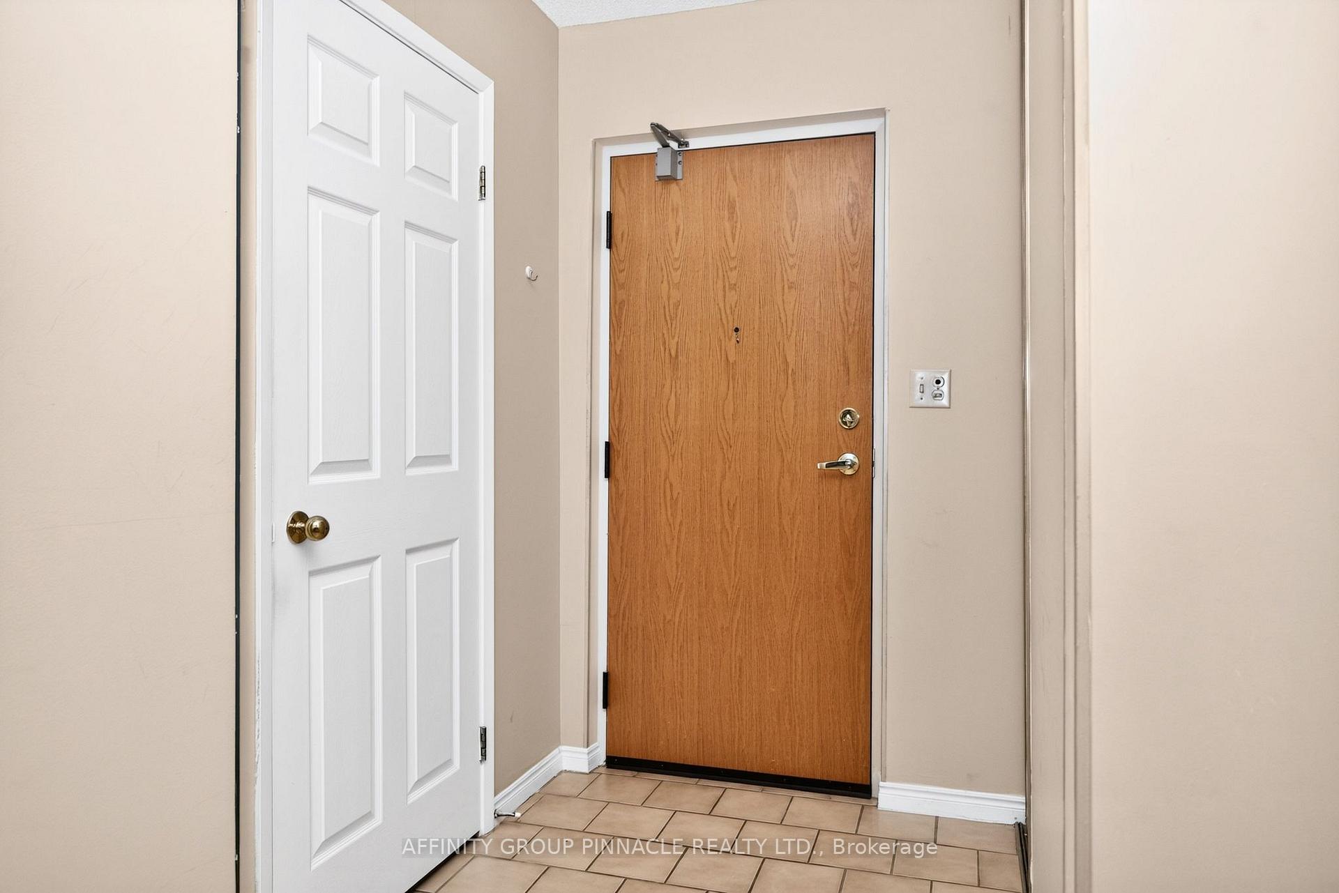 Photo 11 of Unit 206, 1 Heritage Way, Kawartha Lakes, Lindsay — HOMEH