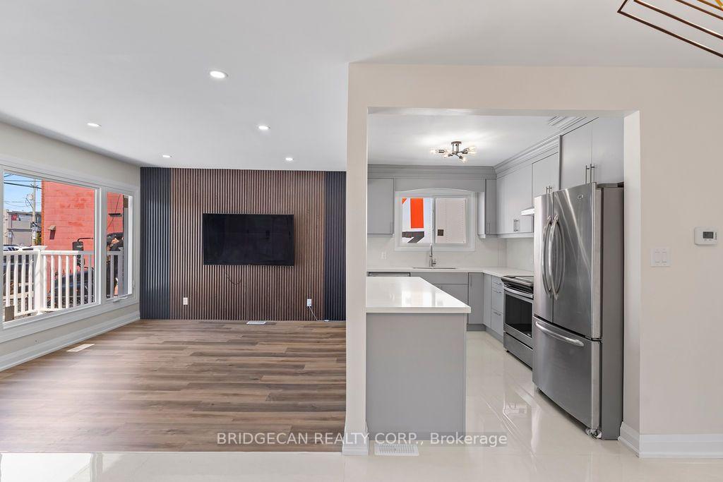 Photo 7 of 73 Adair Avenue S, Hamilton, Glenview — HOMEH