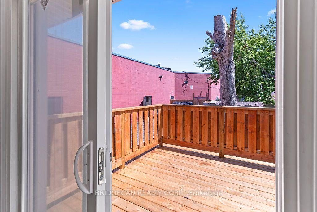 Photo 18 of 73 Adair Avenue S, Hamilton, Glenview — HOMEH