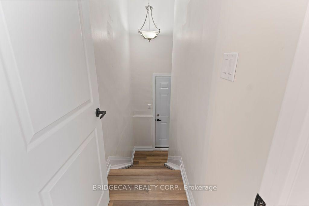 Photo 20 of 73 Adair Avenue S, Hamilton, Glenview — HOMEH