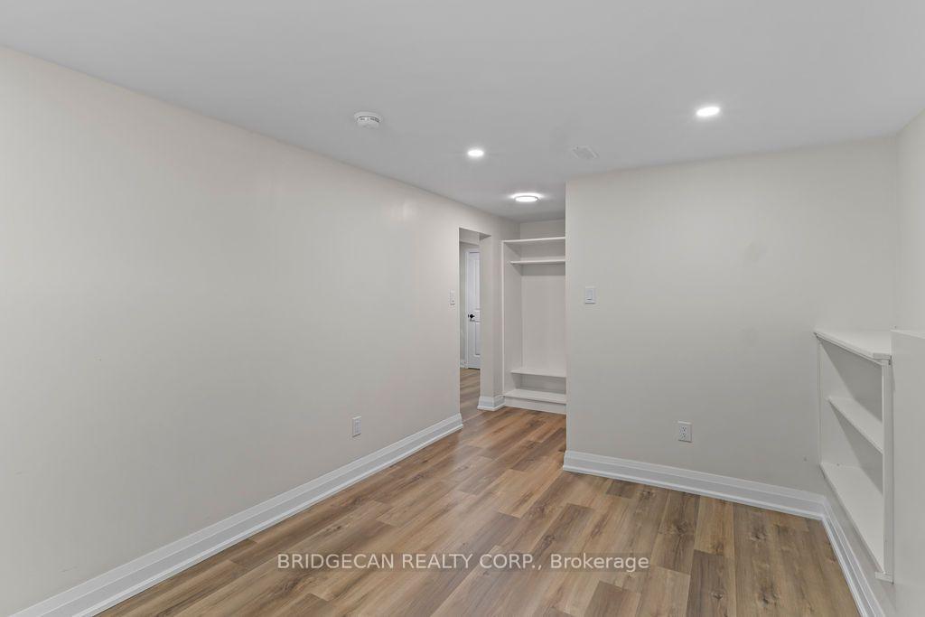 Photo 22 of 73 Adair Avenue S, Hamilton, Glenview — HOMEH