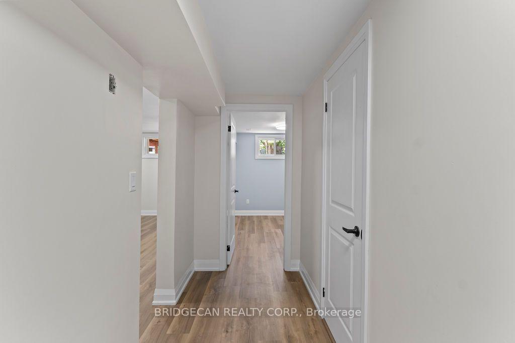 Photo 26 of 73 Adair Avenue S, Hamilton, Glenview — HOMEH