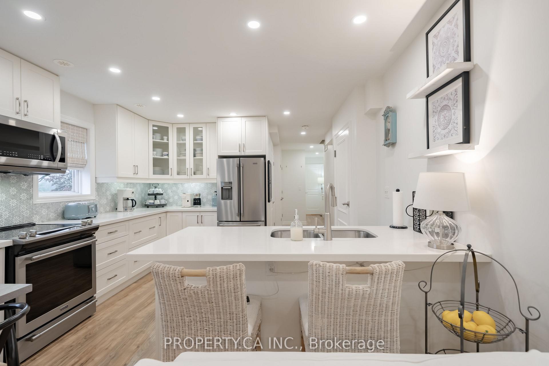 Photo 8 of Unit 8, 963 Avenue Road, Toronto, Yonge-Eglinton — HOMEH
