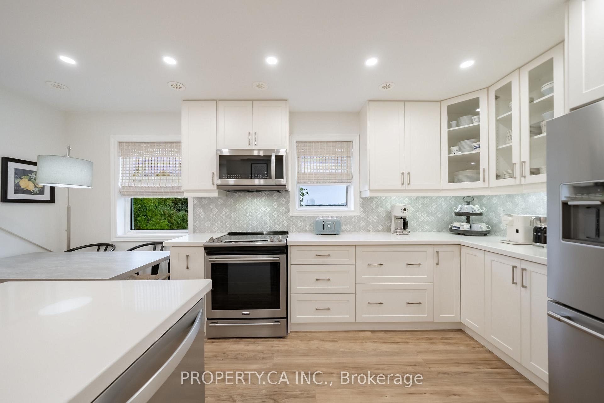 Photo 12 of Unit 8, 963 Avenue Road, Toronto, Yonge-Eglinton — HOMEH