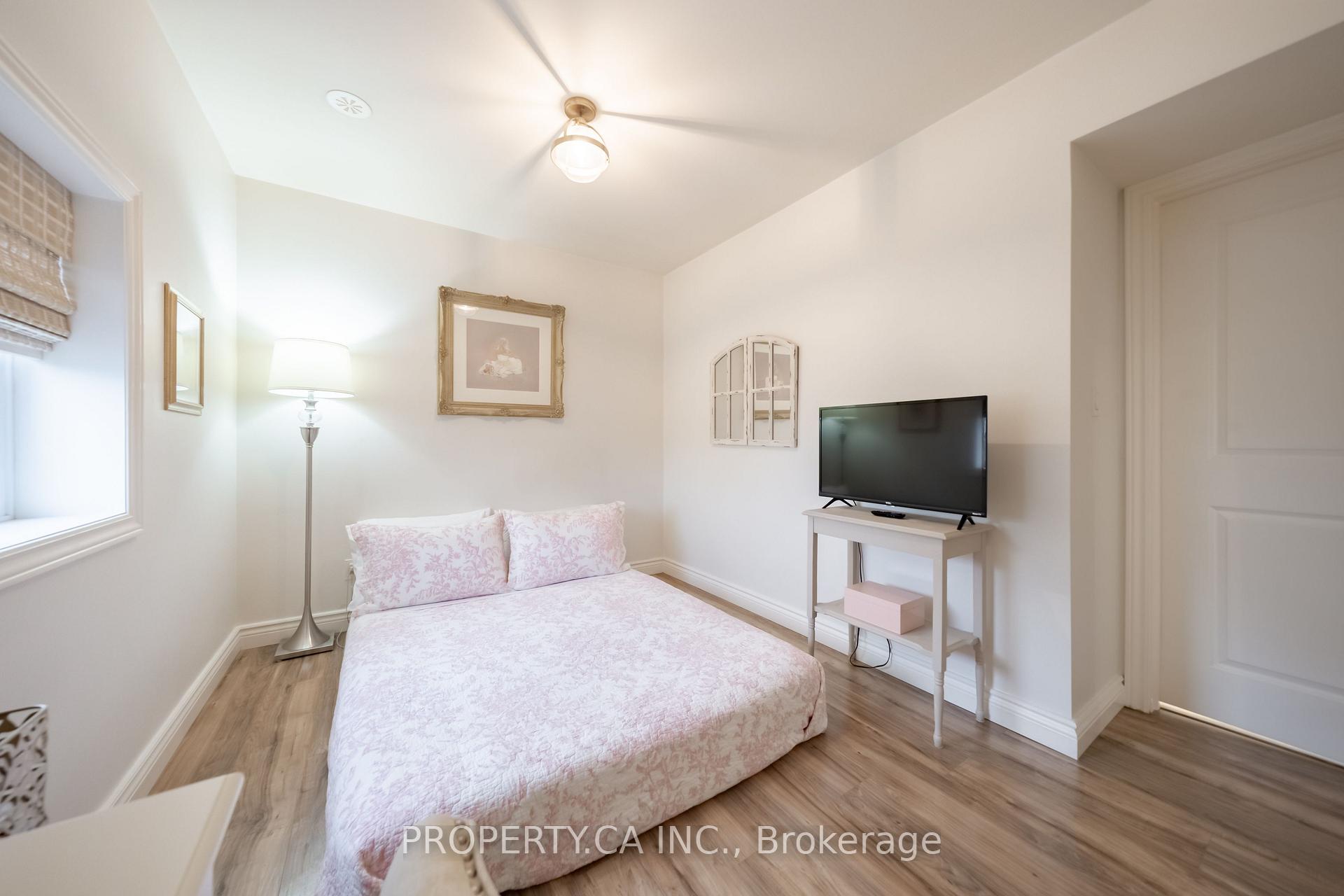 Photo 21 of Unit 8, 963 Avenue Road, Toronto, Yonge-Eglinton — HOMEH