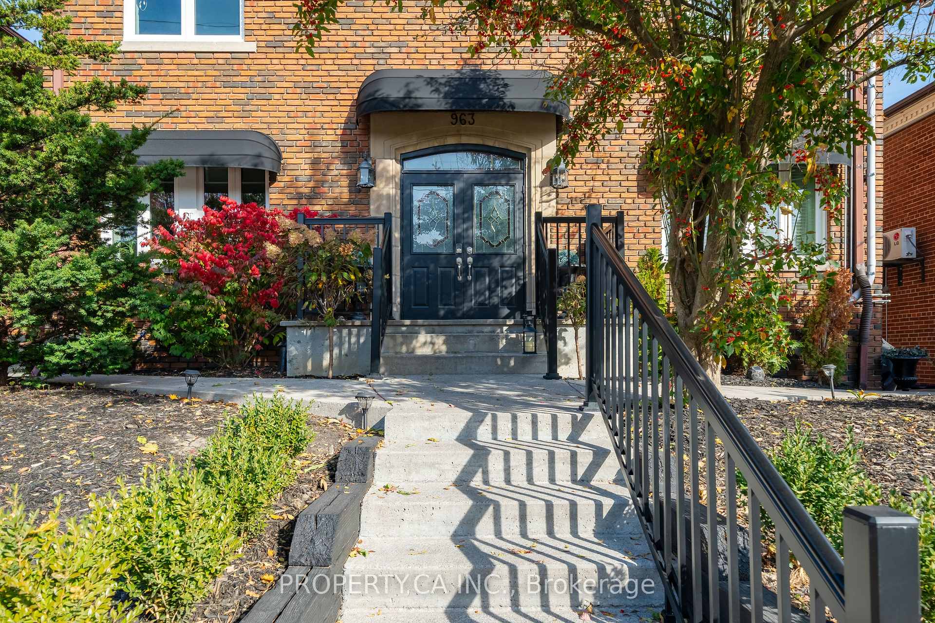 Photo 29 of Unit 8, 963 Avenue Road, Toronto, Yonge-Eglinton — HOMEH