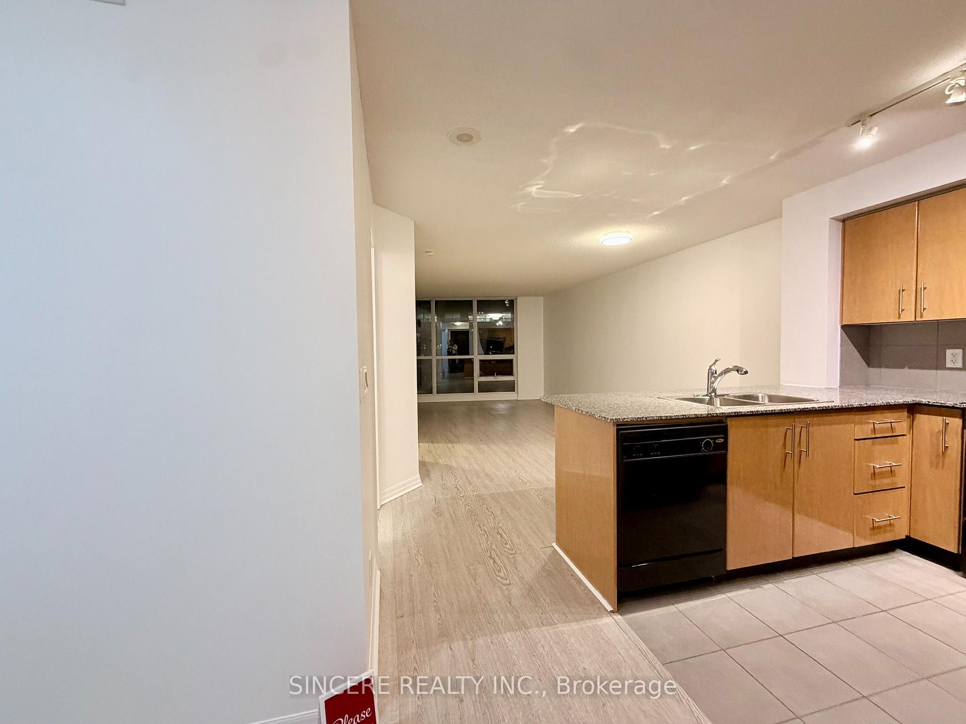 Photo 12 of Unit 708, 16 Yonge Street, Toronto, Waterfront Communities — HOMEH