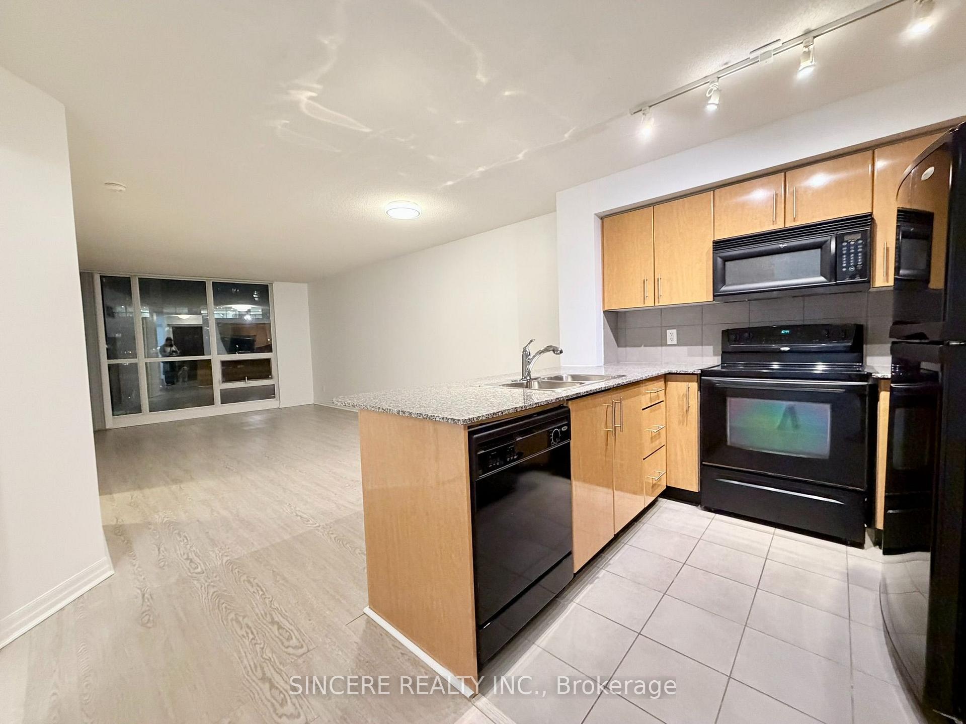 Photo 15 of Unit 708, 16 Yonge Street, Toronto, Waterfront Communities — HOMEH