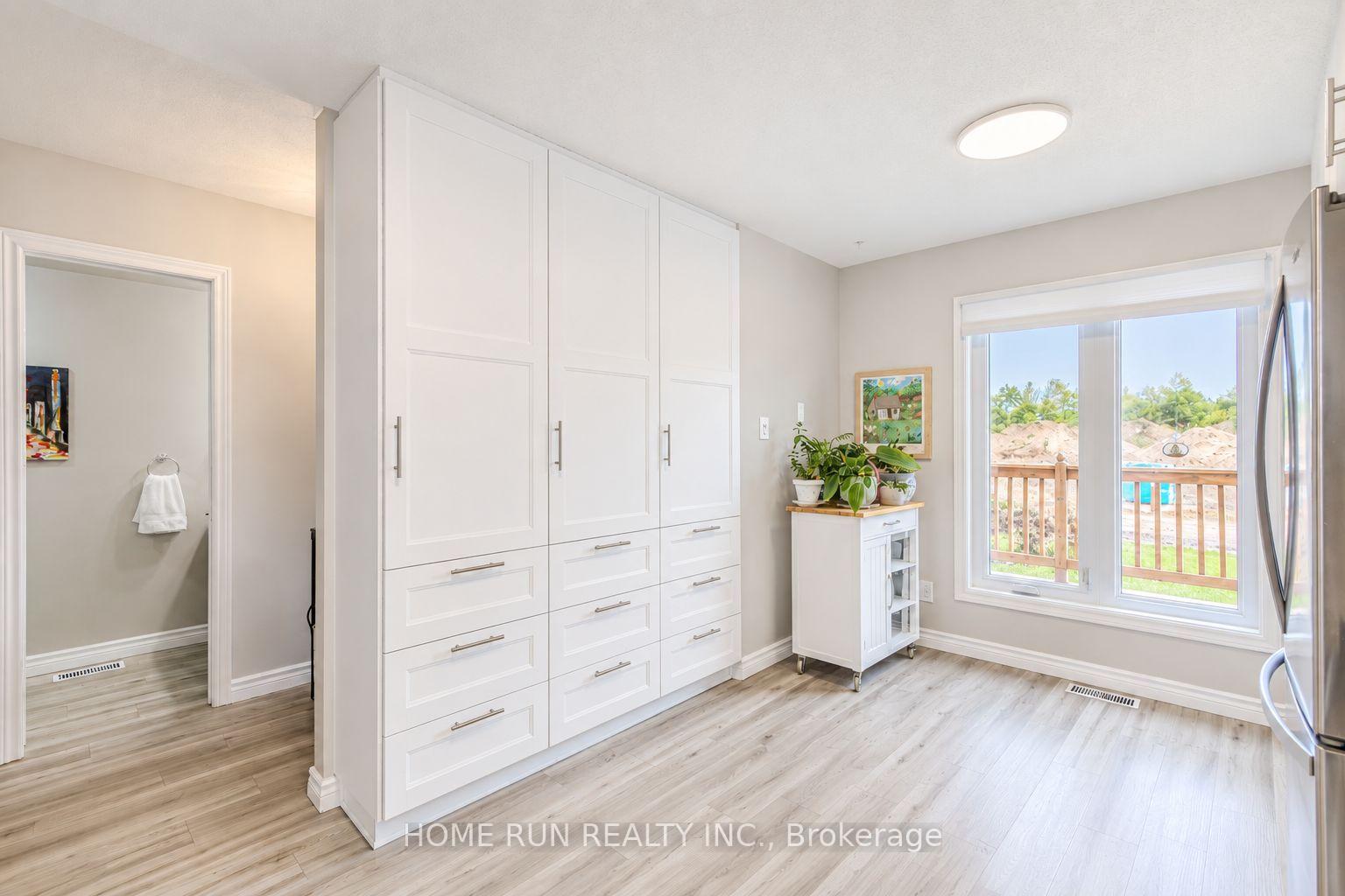 Photo 10 of 57 Fair Oaks Crescent, Ottawa, Craig Henry/Woodvale — HOMEH