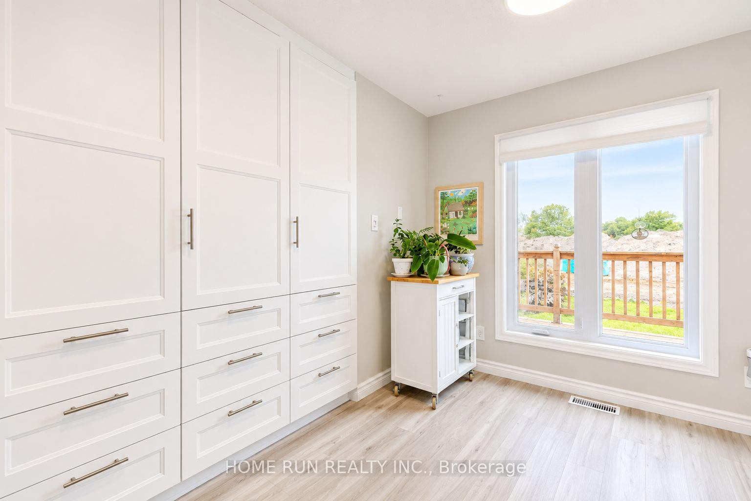 Photo 11 of 57 Fair Oaks Crescent, Ottawa, Craig Henry/Woodvale — HOMEH