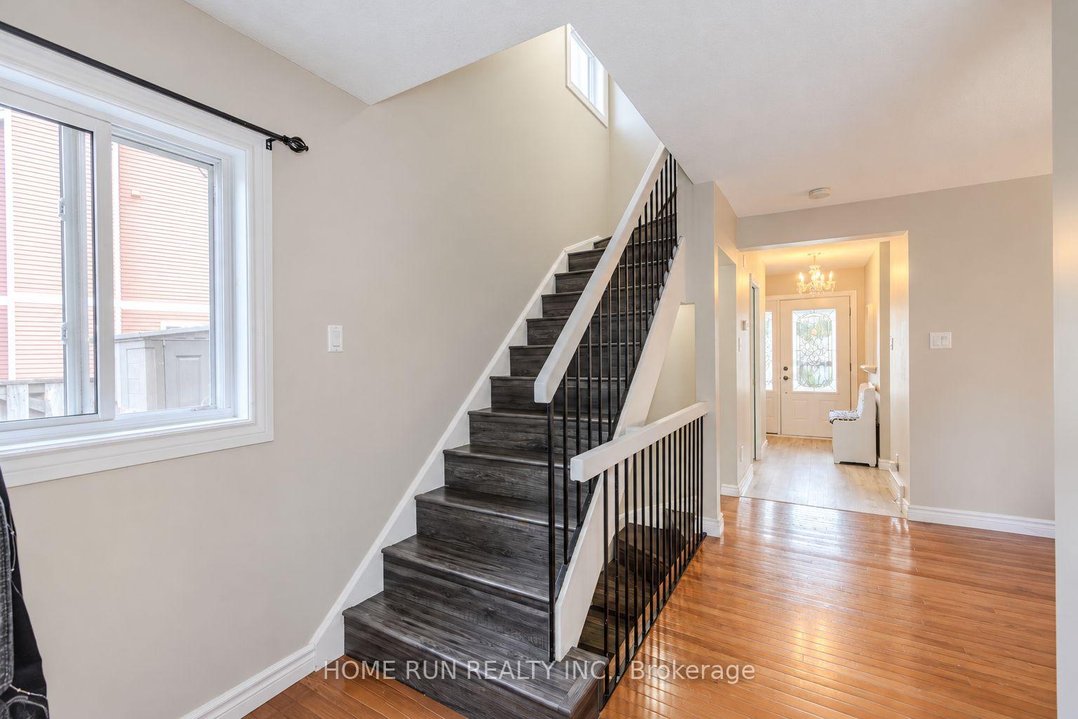 Photo 21 of 57 Fair Oaks Crescent, Ottawa, Craig Henry/Woodvale — HOMEH
