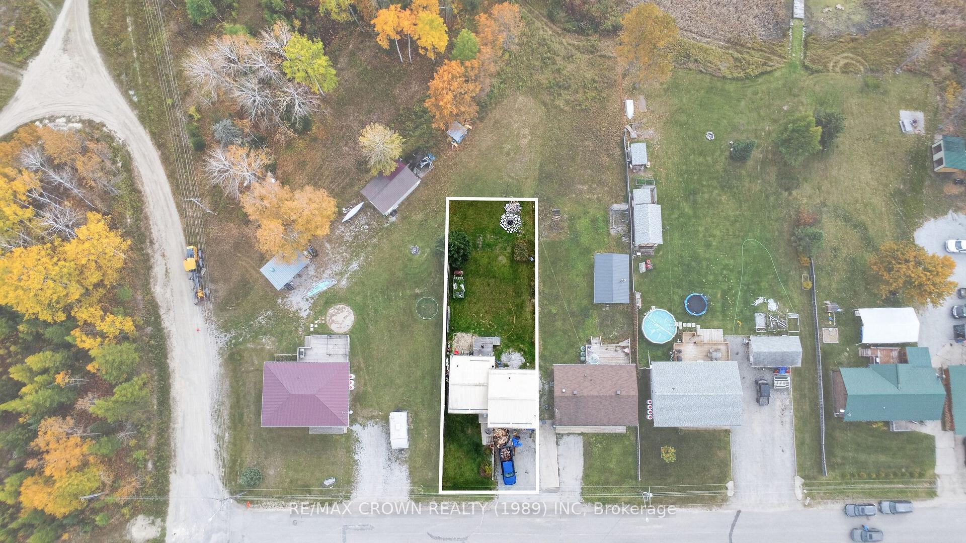 Photo 5 of 24 Cedar Avenue, Hornepayne, West — HOMEH