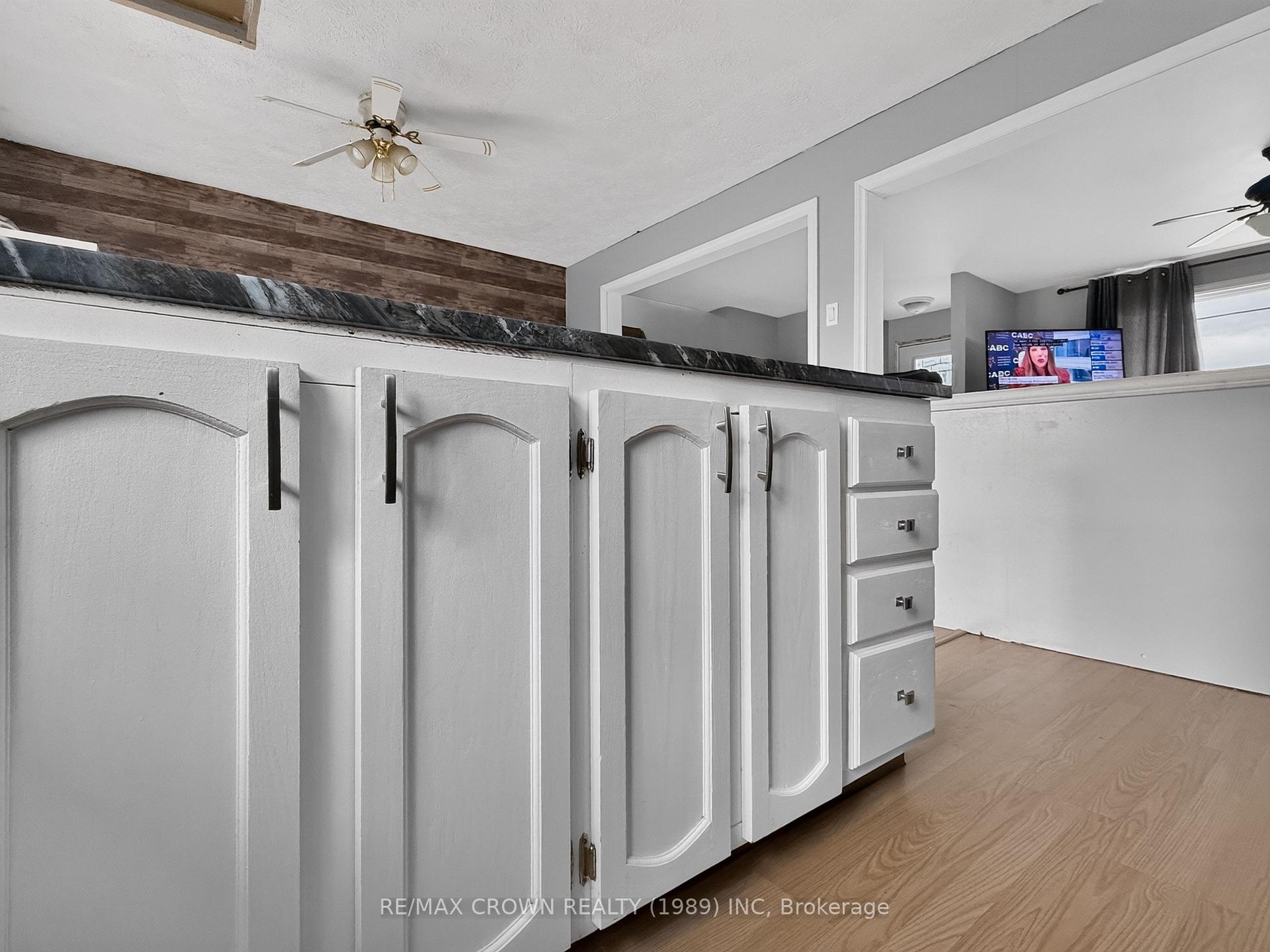 Photo 12 of 24 Cedar Avenue, Hornepayne, West — HOMEH