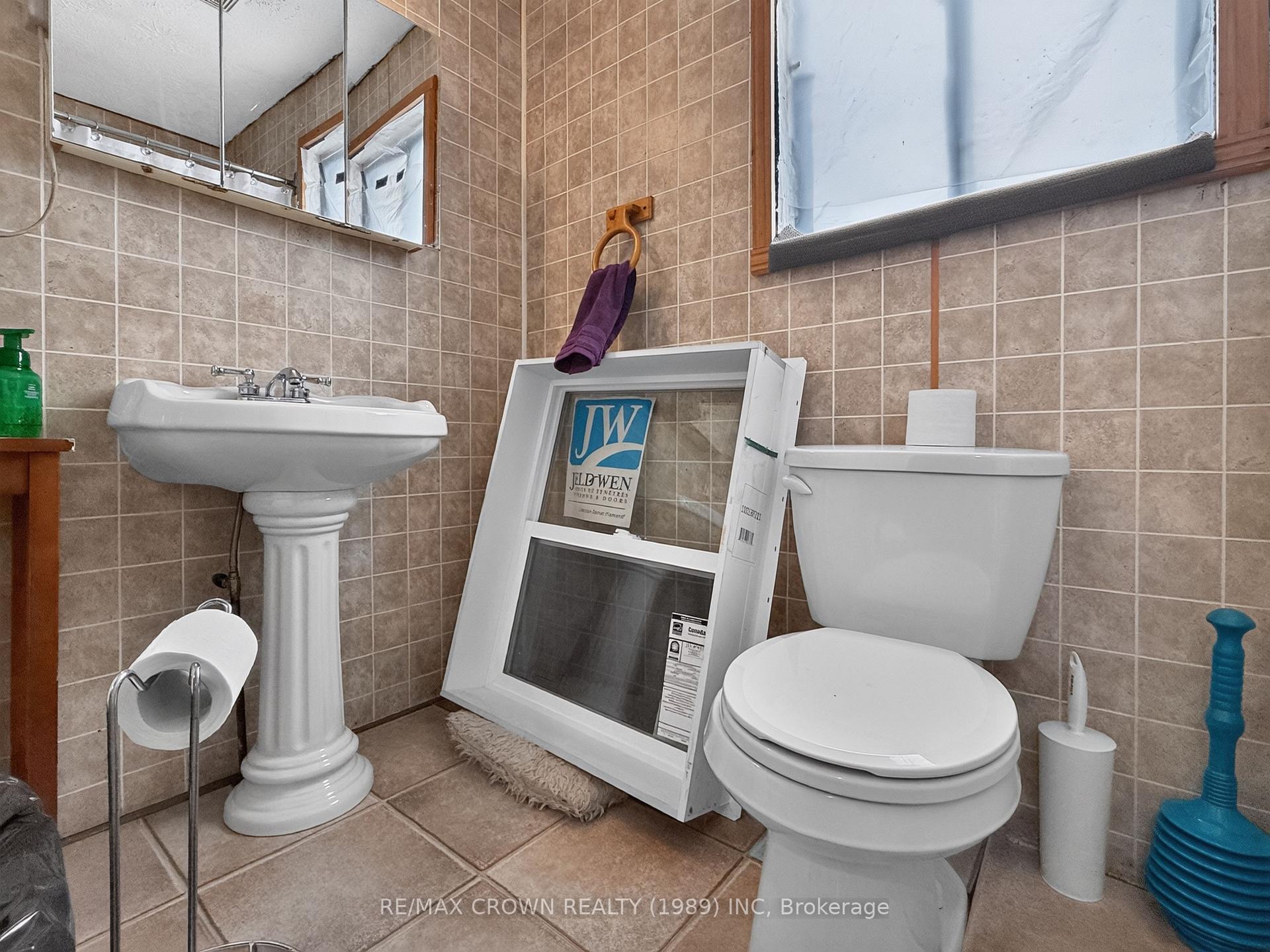 Photo 27 of 24 Cedar Avenue, Hornepayne, West — HOMEH