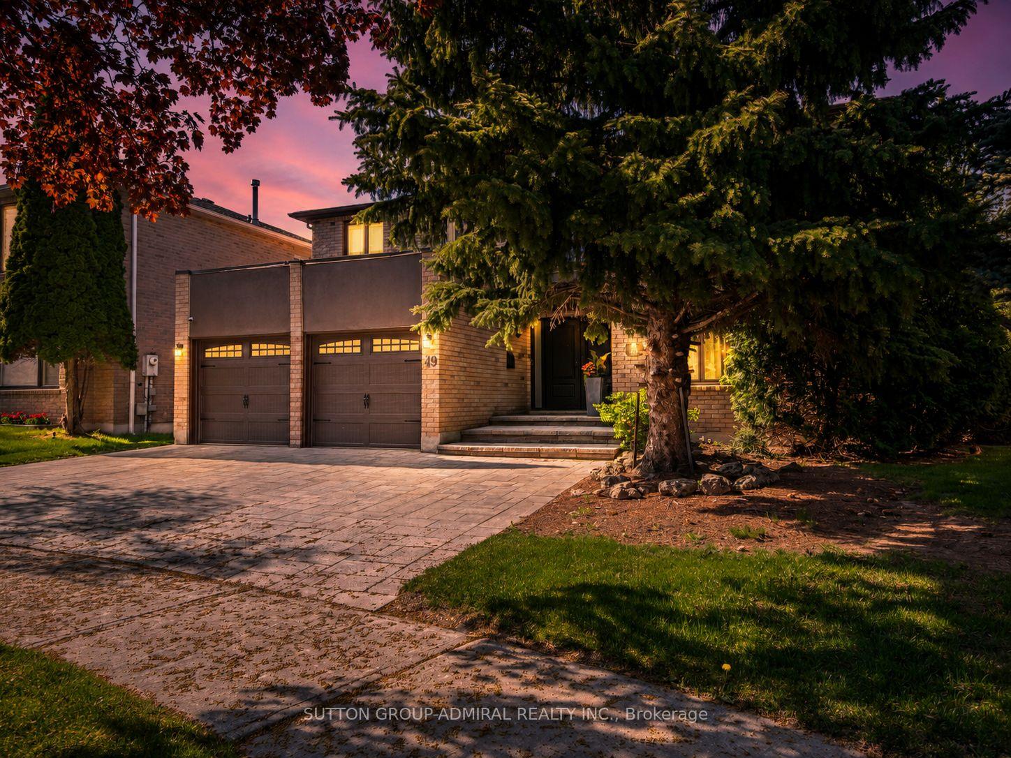 Photo 2 of 49 Miriam Crescent, Richmond Hill, Doncrest — HOMEH