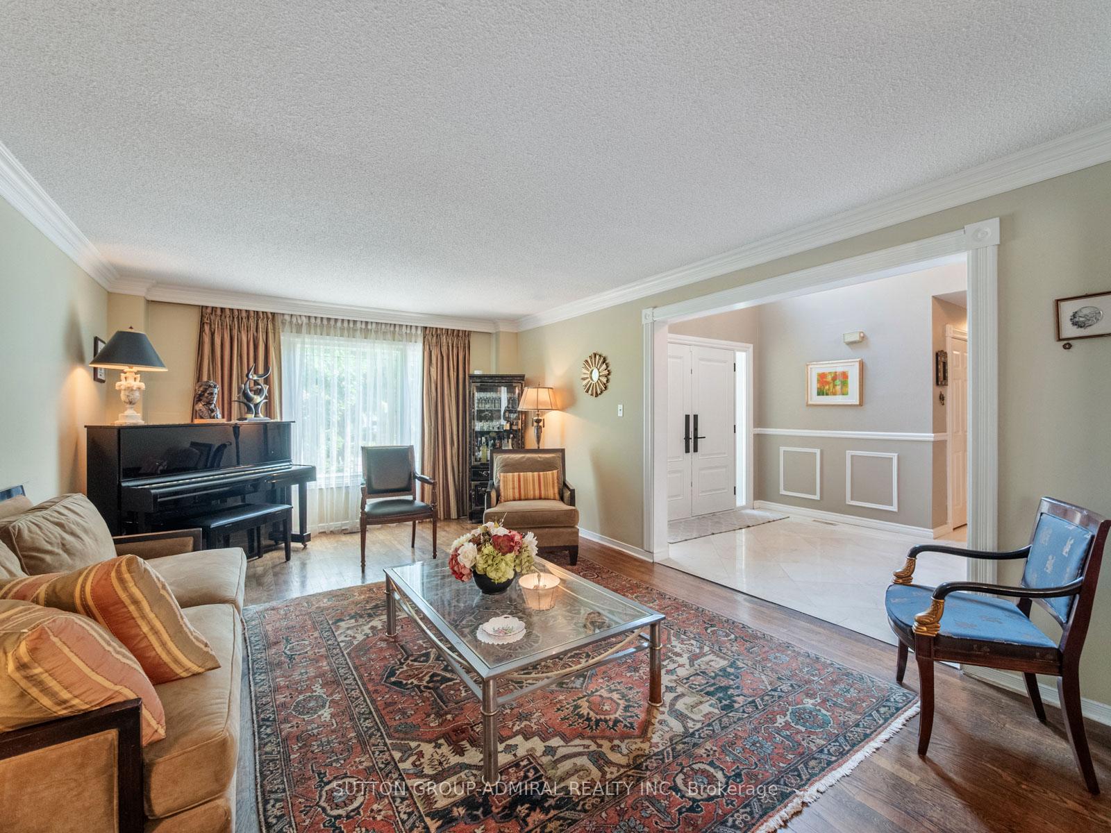 Photo 6 of 49 Miriam Crescent, Richmond Hill, Doncrest — HOMEH