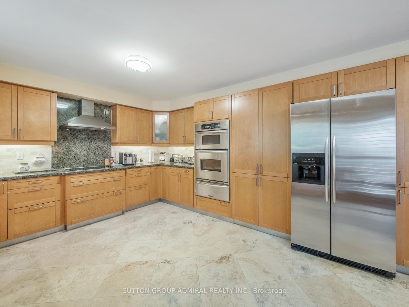 Photo 13 of 49 Miriam Crescent, Richmond Hill, Doncrest — HOMEH