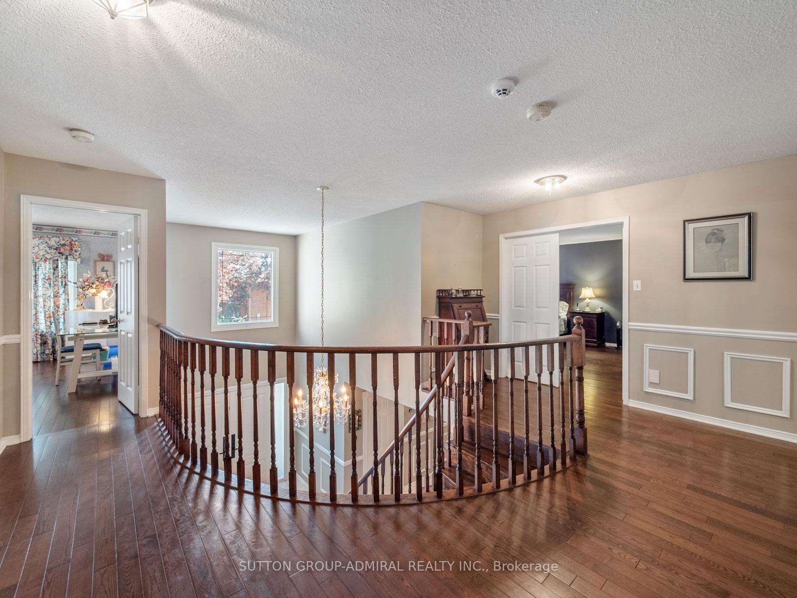 Photo 20 of 49 Miriam Crescent, Richmond Hill, Doncrest — HOMEH