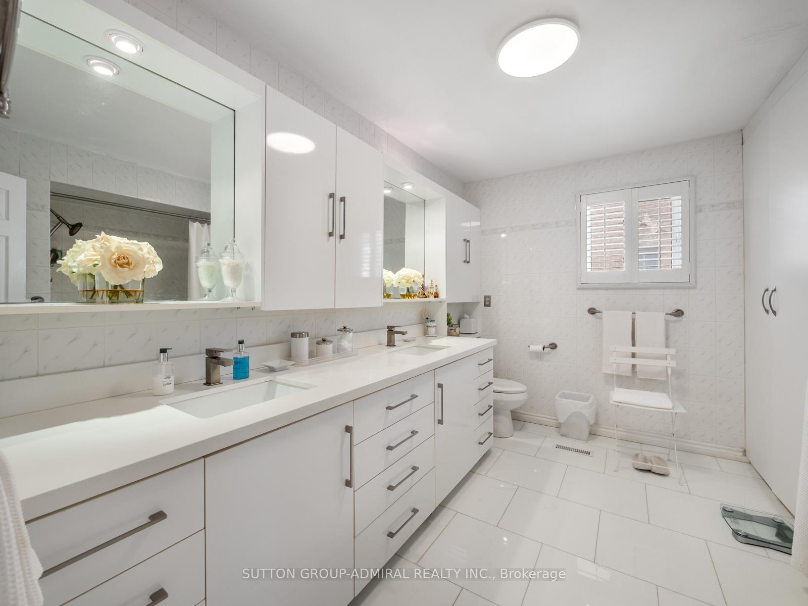 Photo 32 of 49 Miriam Crescent, Richmond Hill, Doncrest — HOMEH