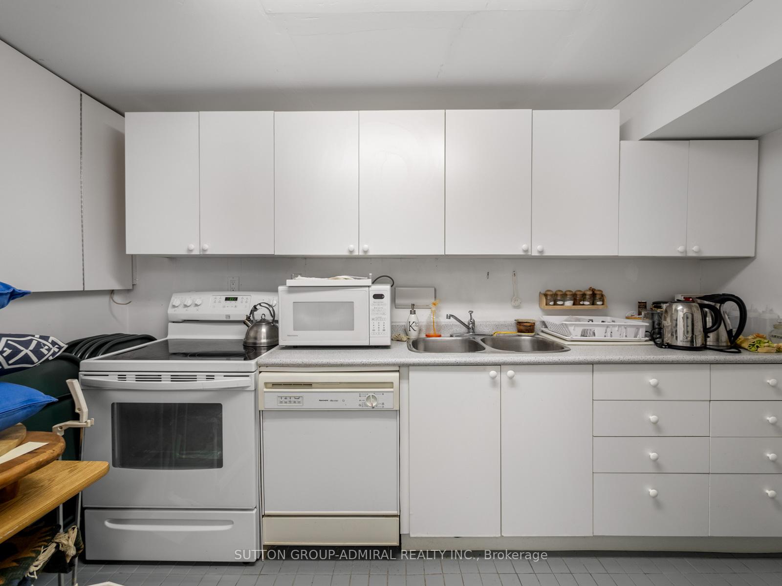 Photo 39 of 49 Miriam Crescent, Richmond Hill, Doncrest — HOMEH