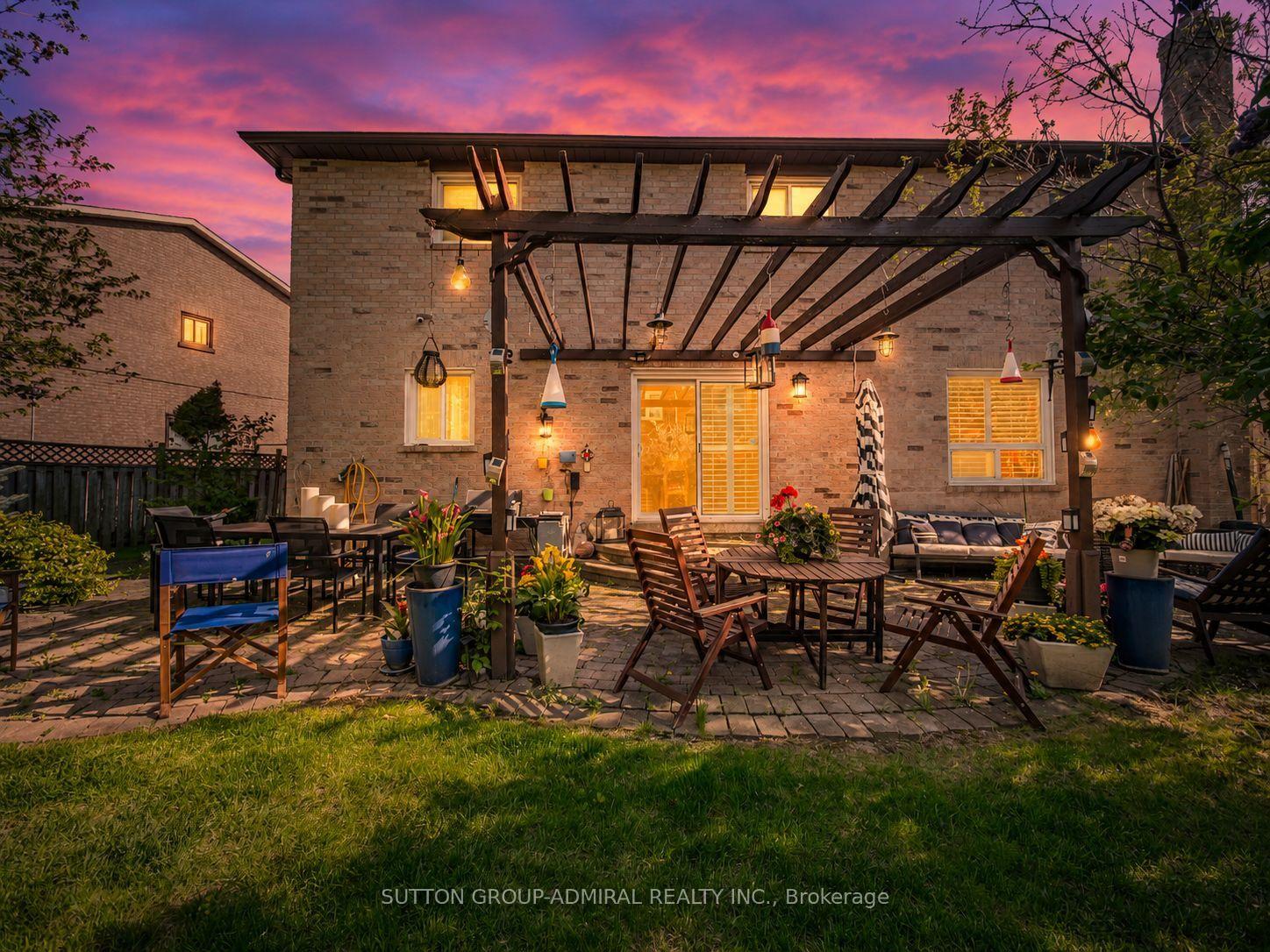 Photo 43 of 49 Miriam Crescent, Richmond Hill, Doncrest — HOMEH