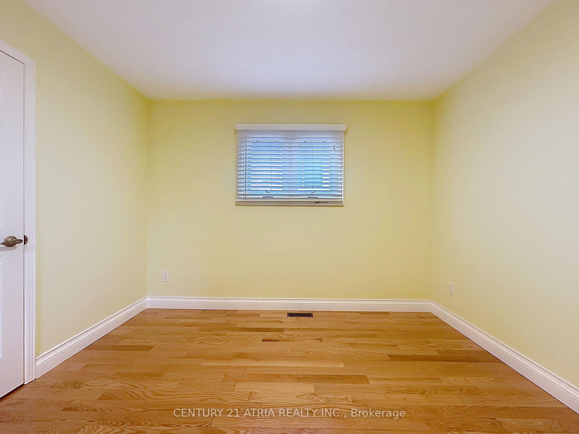 Photo 9 of 58 Danjohn Crescent, Scarborough, Agincourt North — HOMEH