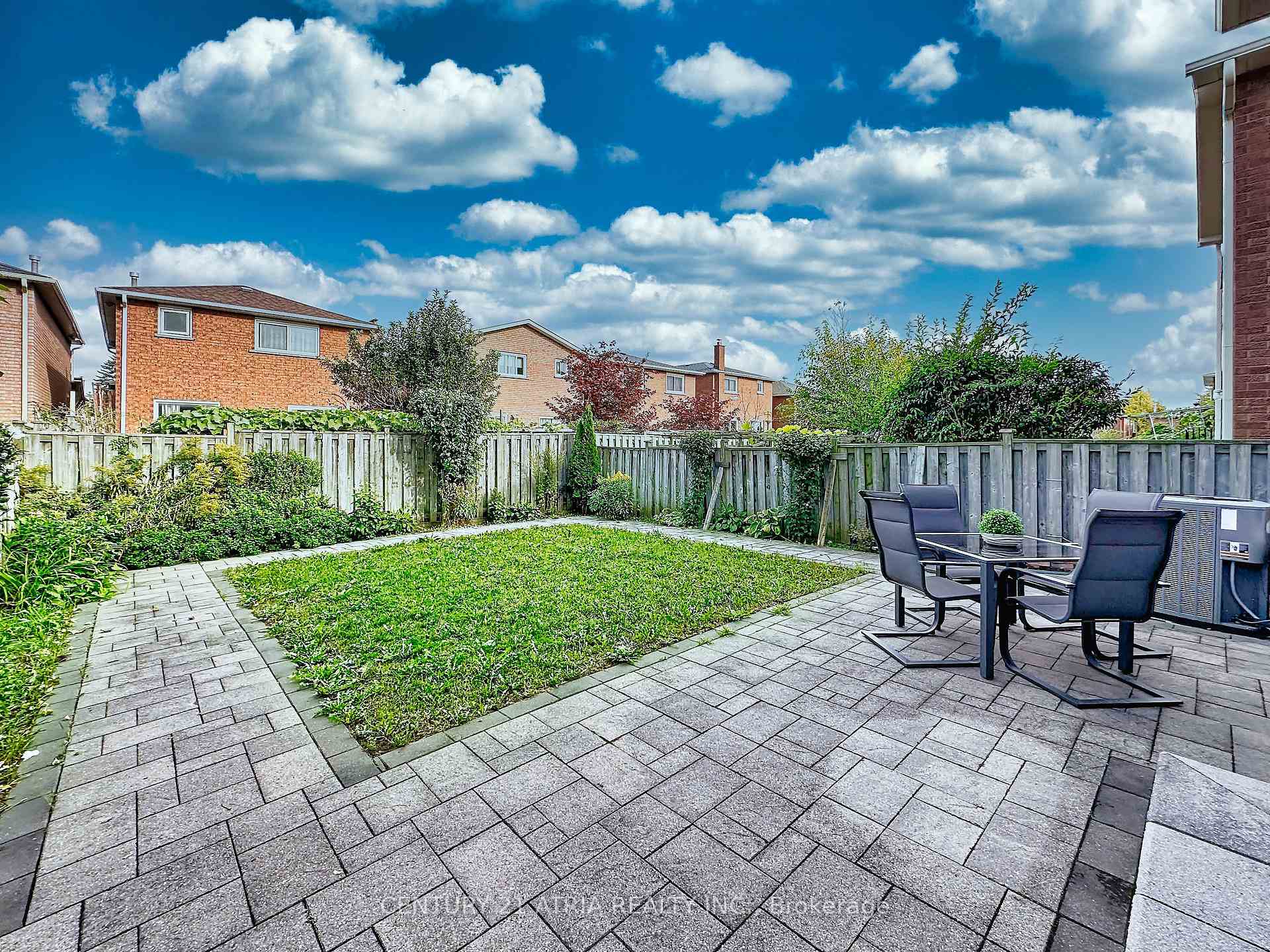 Photo 21 of 58 Danjohn Crescent, Scarborough, Agincourt North — HOMEH