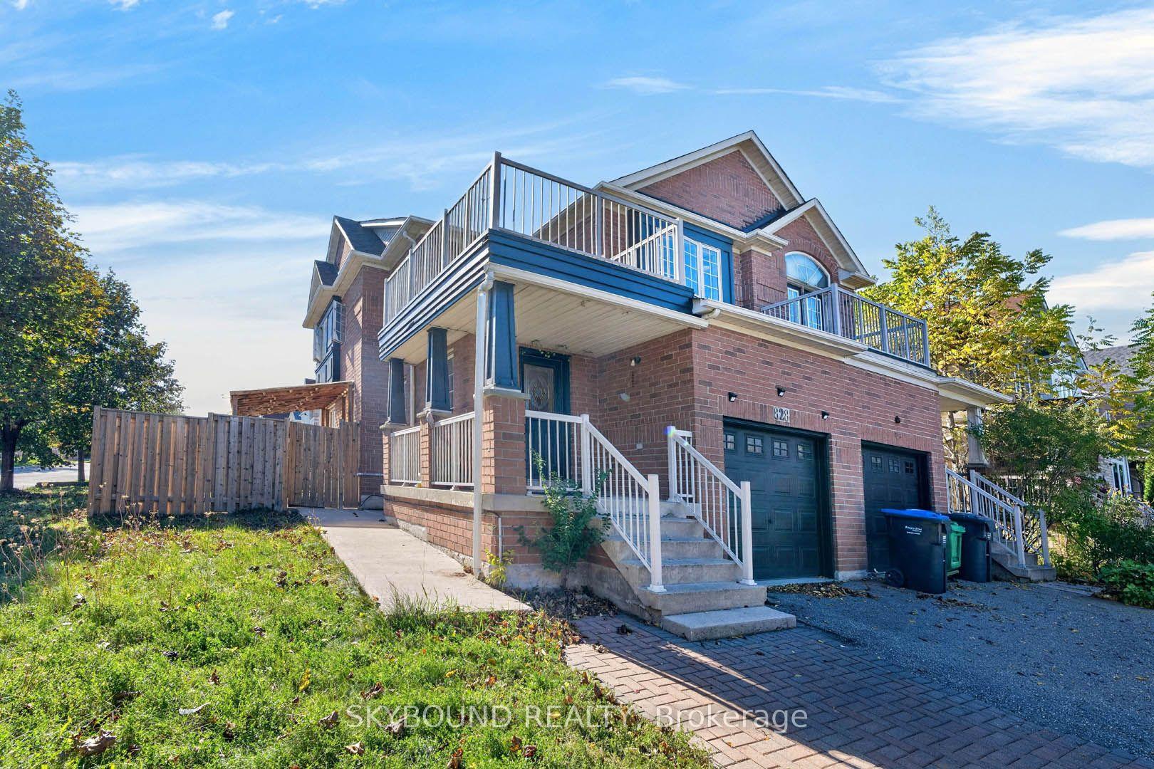 Photo 3 of Unit Bsmt, 828 Bethany Crescent, Mississauga, East Credit — HOMEH