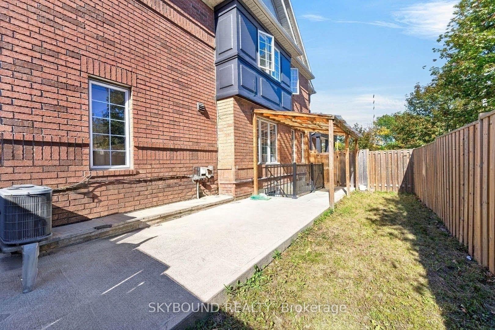 Photo 7 of Unit Bsmt, 828 Bethany Crescent, Mississauga, East Credit — HOMEH