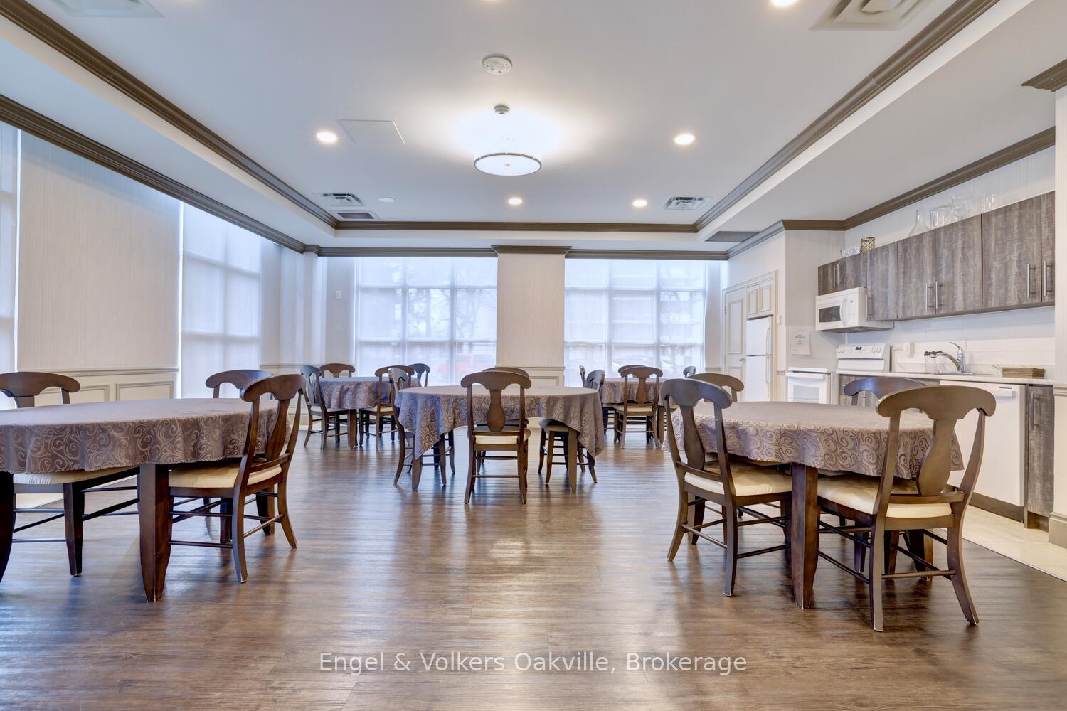 Photo 8 of Unit 1402, 442 Maple Avenue, Burlington, Brant — HOMEH
