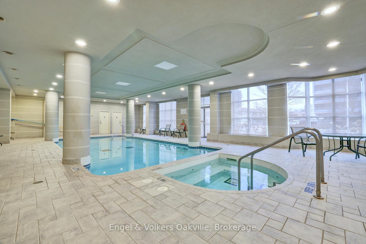 Photo 11 of Unit 1402, 442 Maple Avenue, Burlington, Brant — HOMEH
