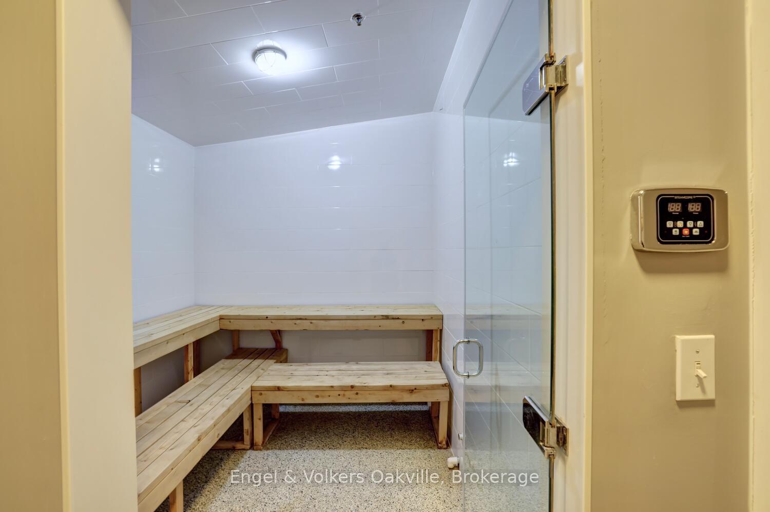 Photo 12 of Unit 1402, 442 Maple Avenue, Burlington, Brant — HOMEH