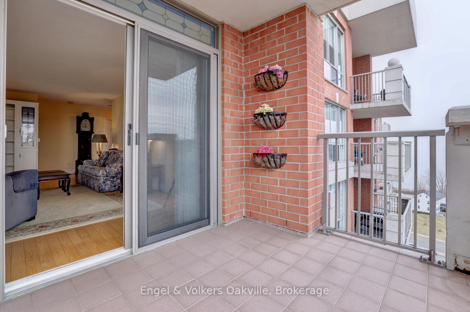 Photo 36 of Unit 1402, 442 Maple Avenue, Burlington, Brant — HOMEH