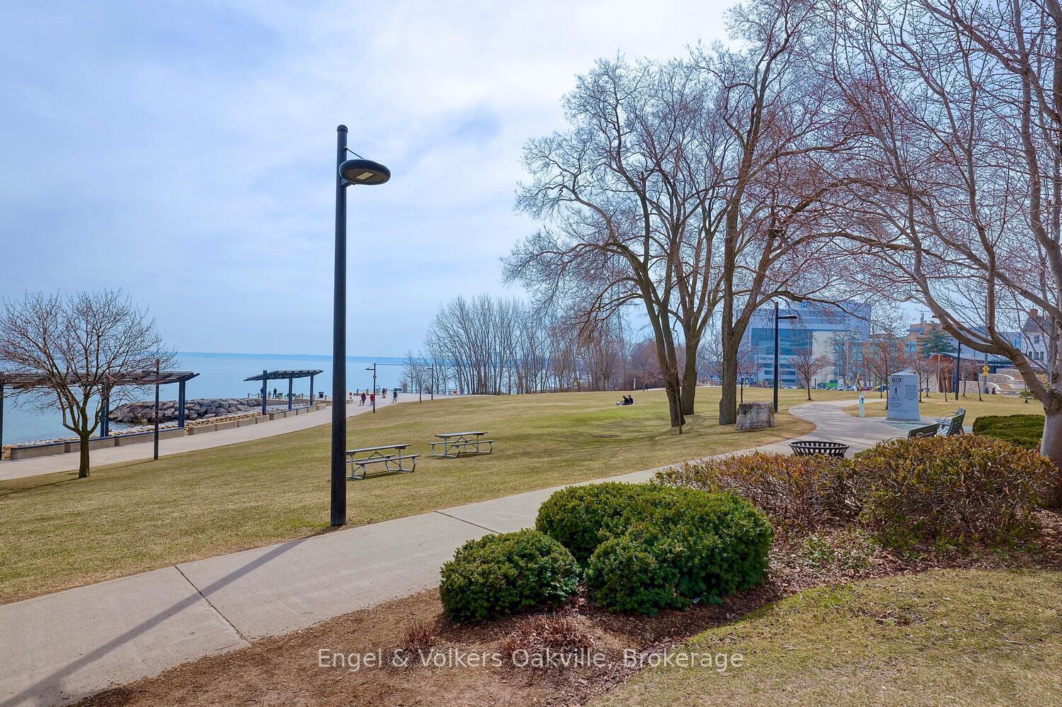 Photo 43 of Unit 1402, 442 Maple Avenue, Burlington, Brant — HOMEH