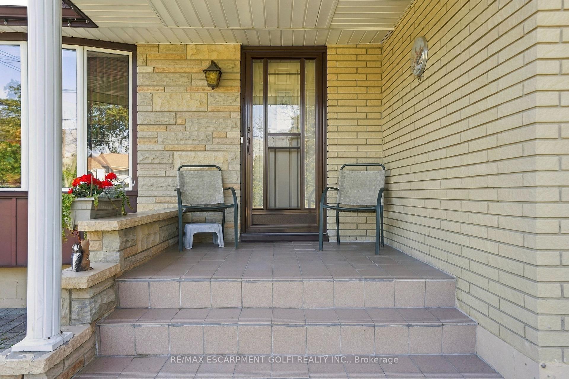 Photo 6 of 691 Winston Road, Grimsby, Grimsby Beach — HOMEH