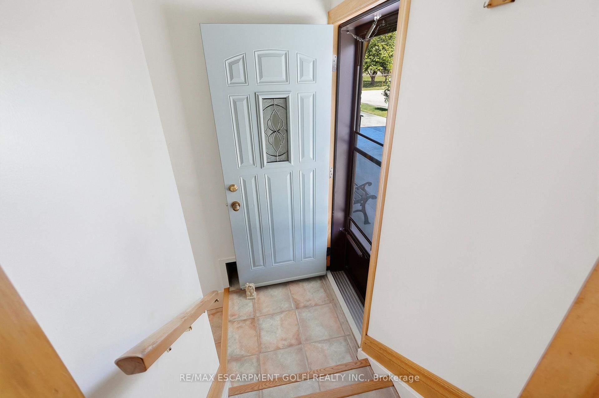 Photo 27 of 691 Winston Road, Grimsby, Grimsby Beach — HOMEH