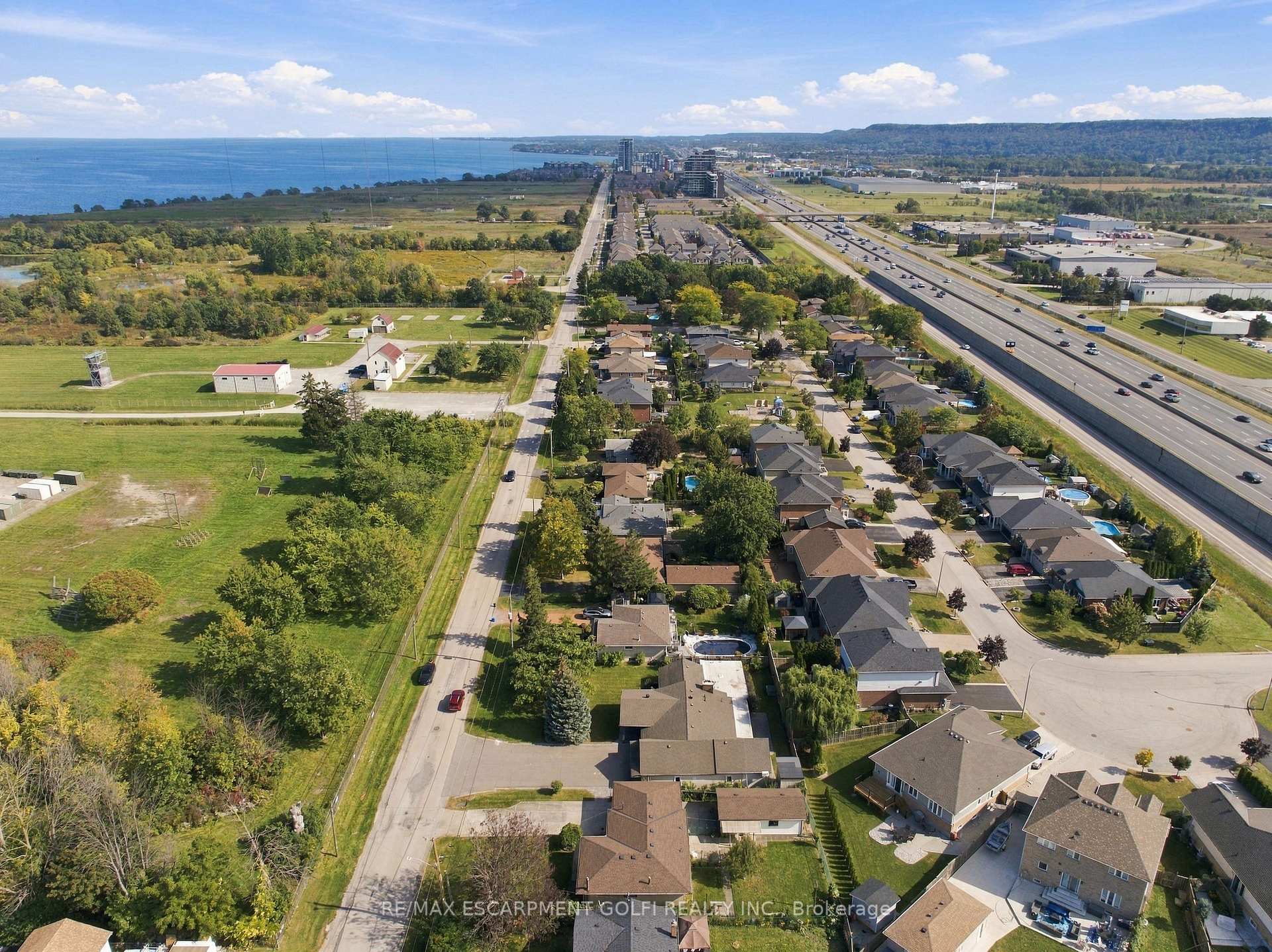 Photo 38 of 691 Winston Road, Grimsby, Grimsby Beach — HOMEH