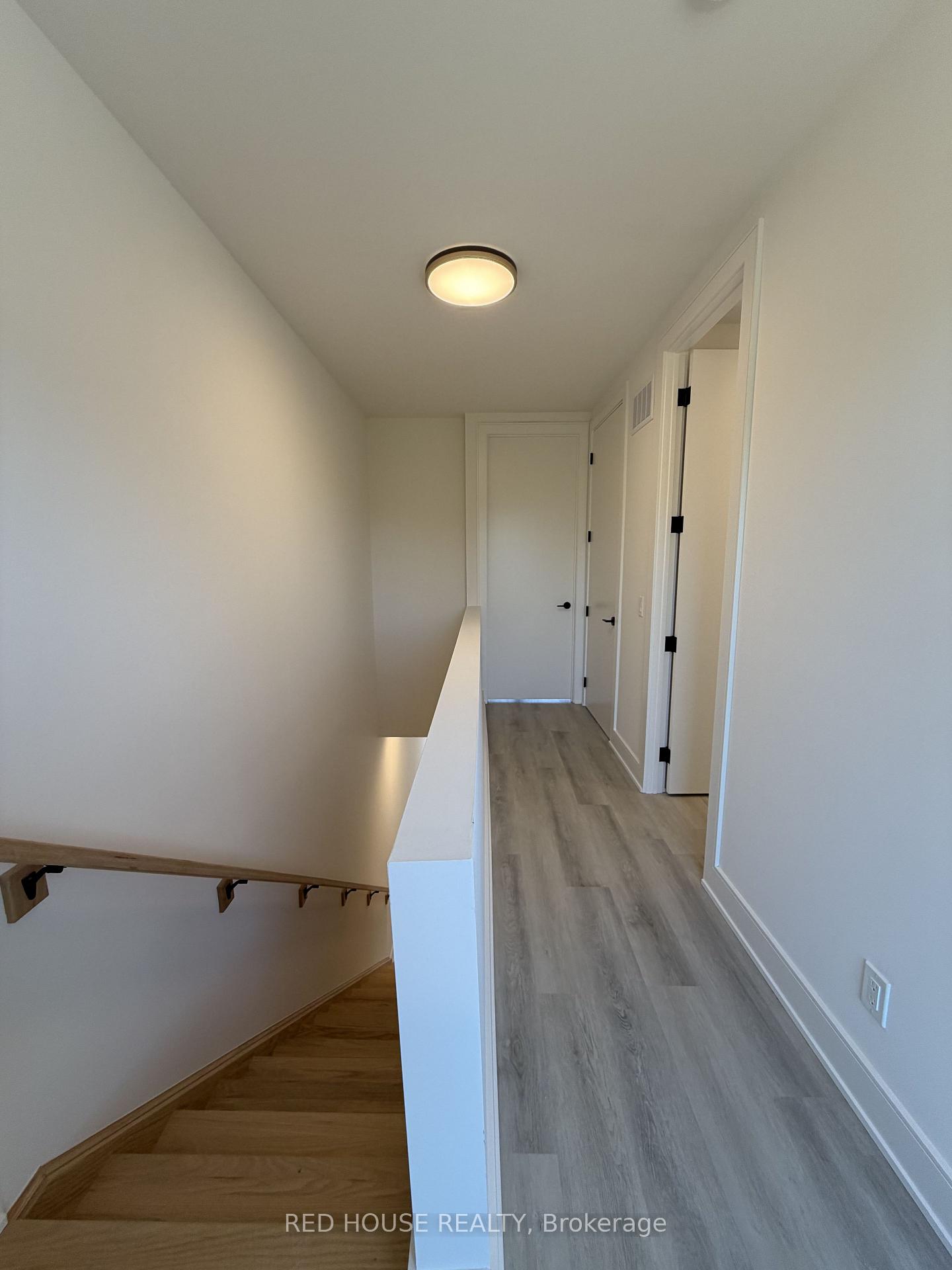 Photo 19 of 252 Ellis Avenue, St. Catharines, Oakdale — HOMEH
