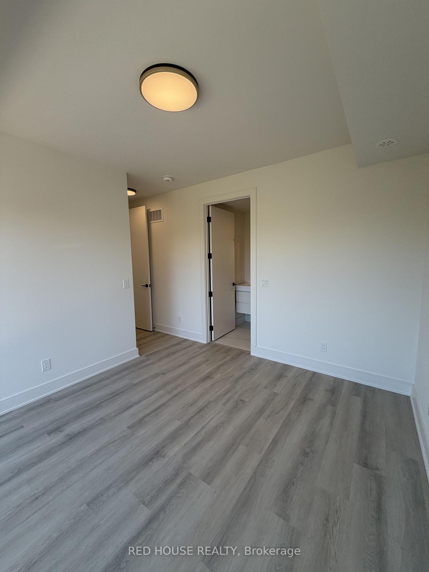 Photo 32 of 252 Ellis Avenue, St. Catharines, Oakdale — HOMEH