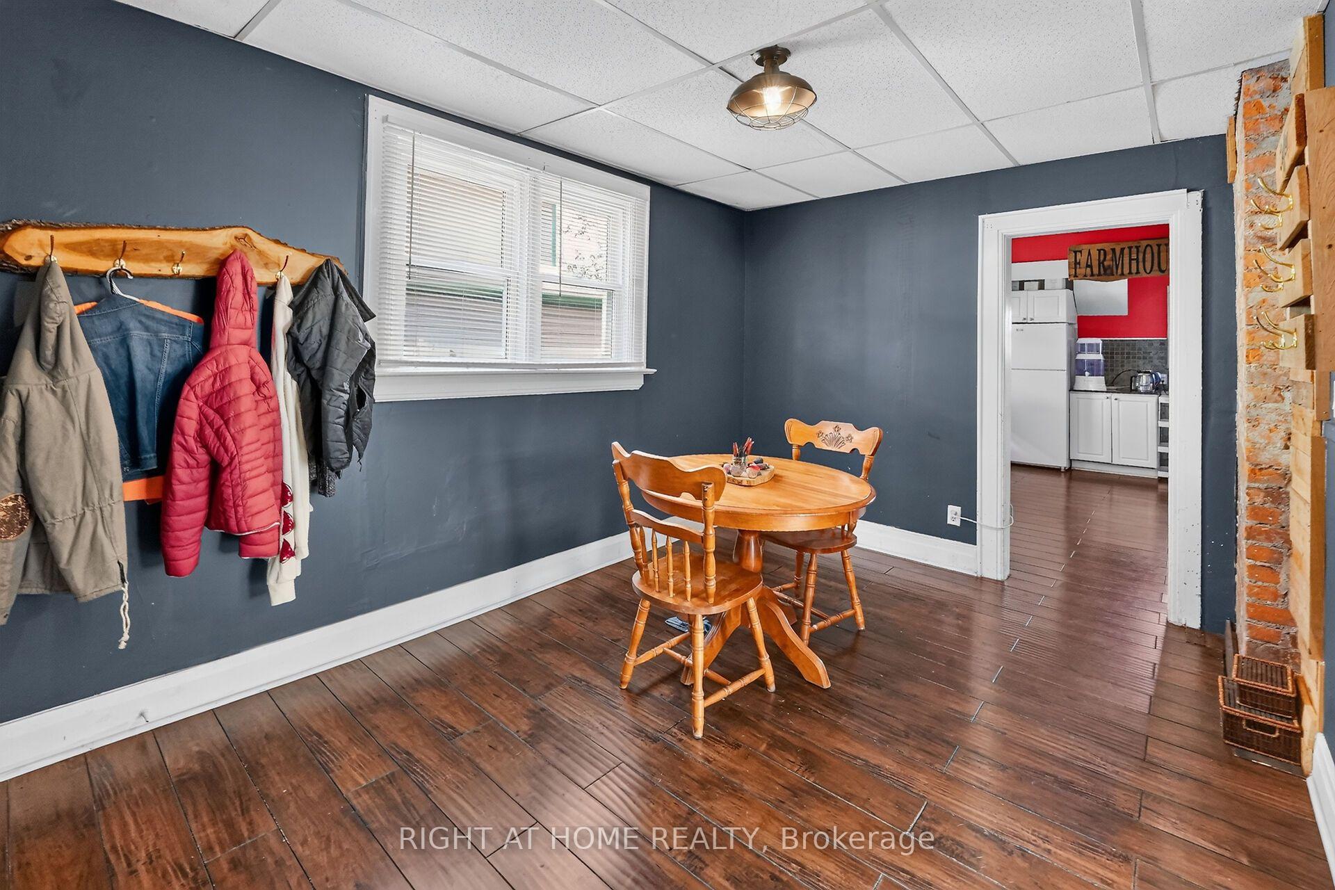Photo 11 of 4919 Huron Street, Niagara Falls, Cherrywood — HOMEH