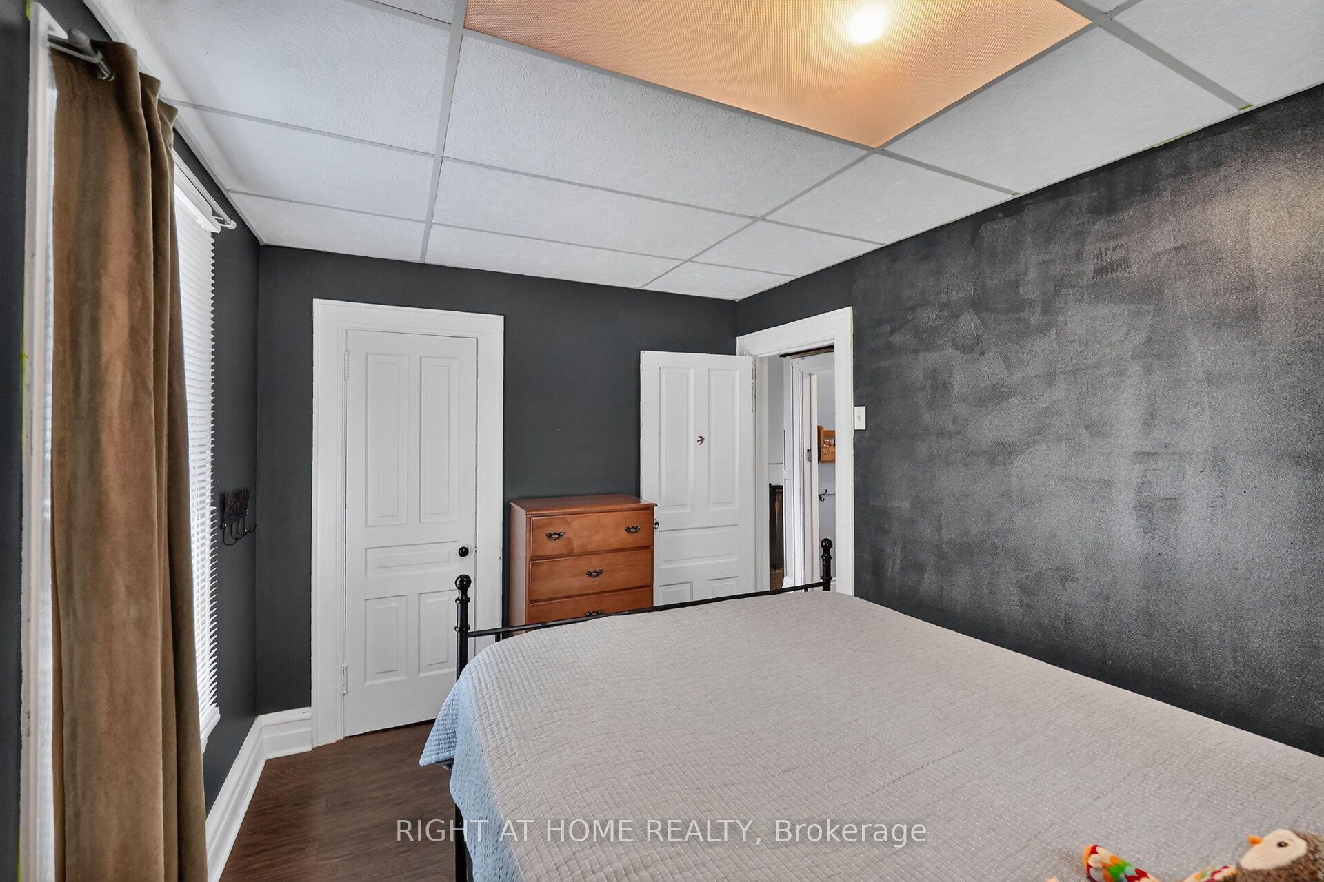 Photo 19 of 4919 Huron Street, Niagara Falls, Cherrywood — HOMEH