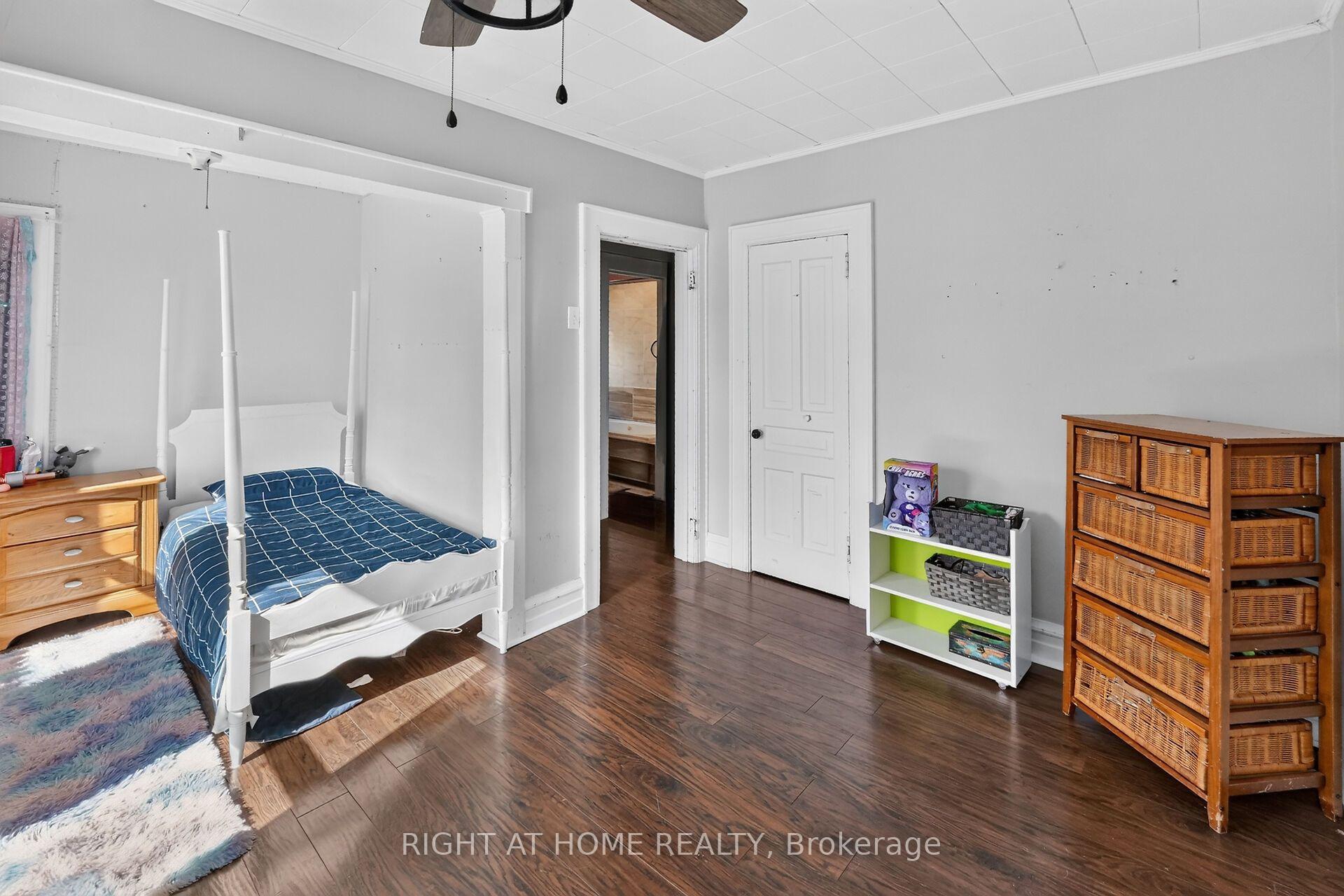 Photo 21 of 4919 Huron Street, Niagara Falls, Cherrywood — HOMEH
