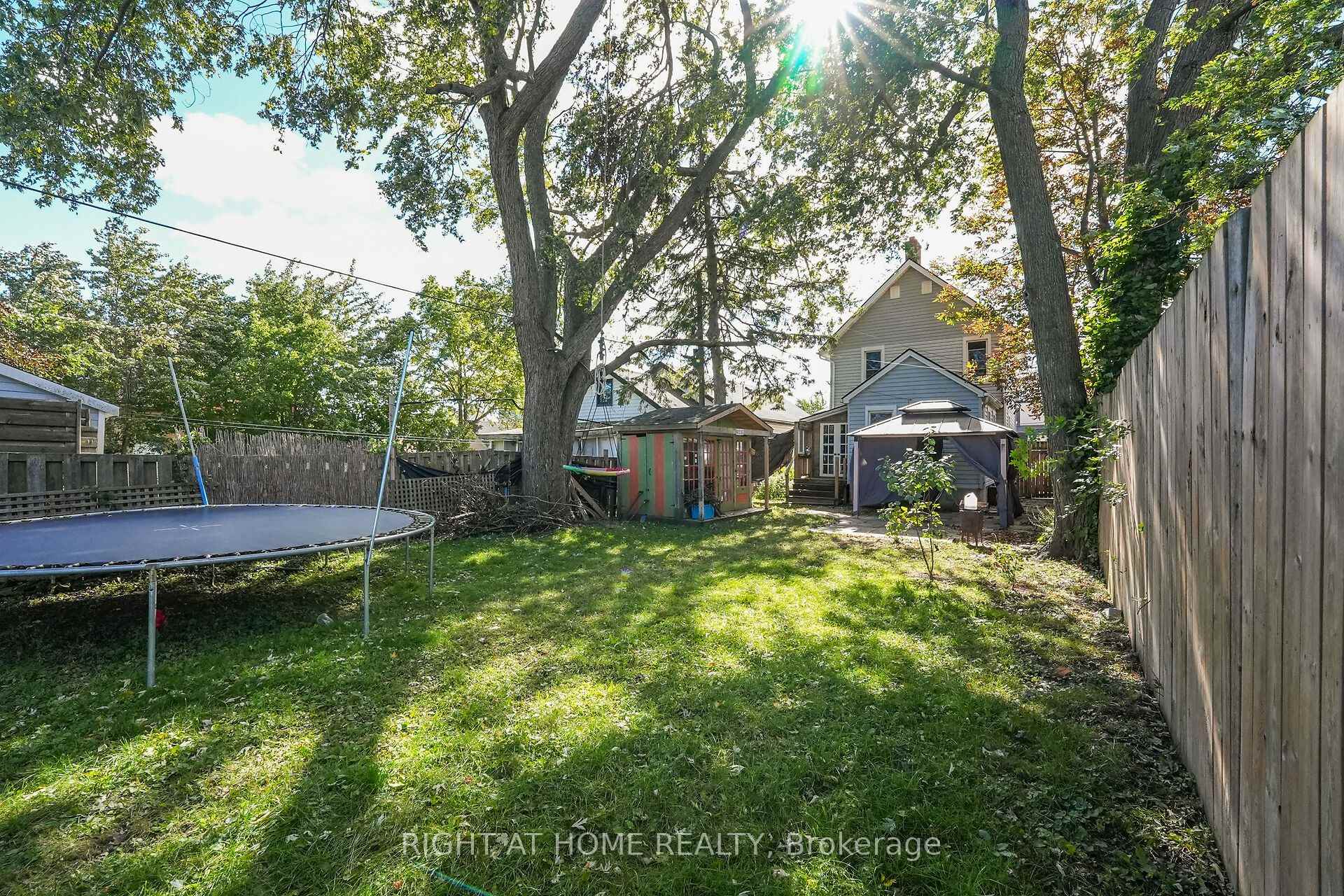 Photo 27 of 4919 Huron Street, Niagara Falls, Cherrywood — HOMEH