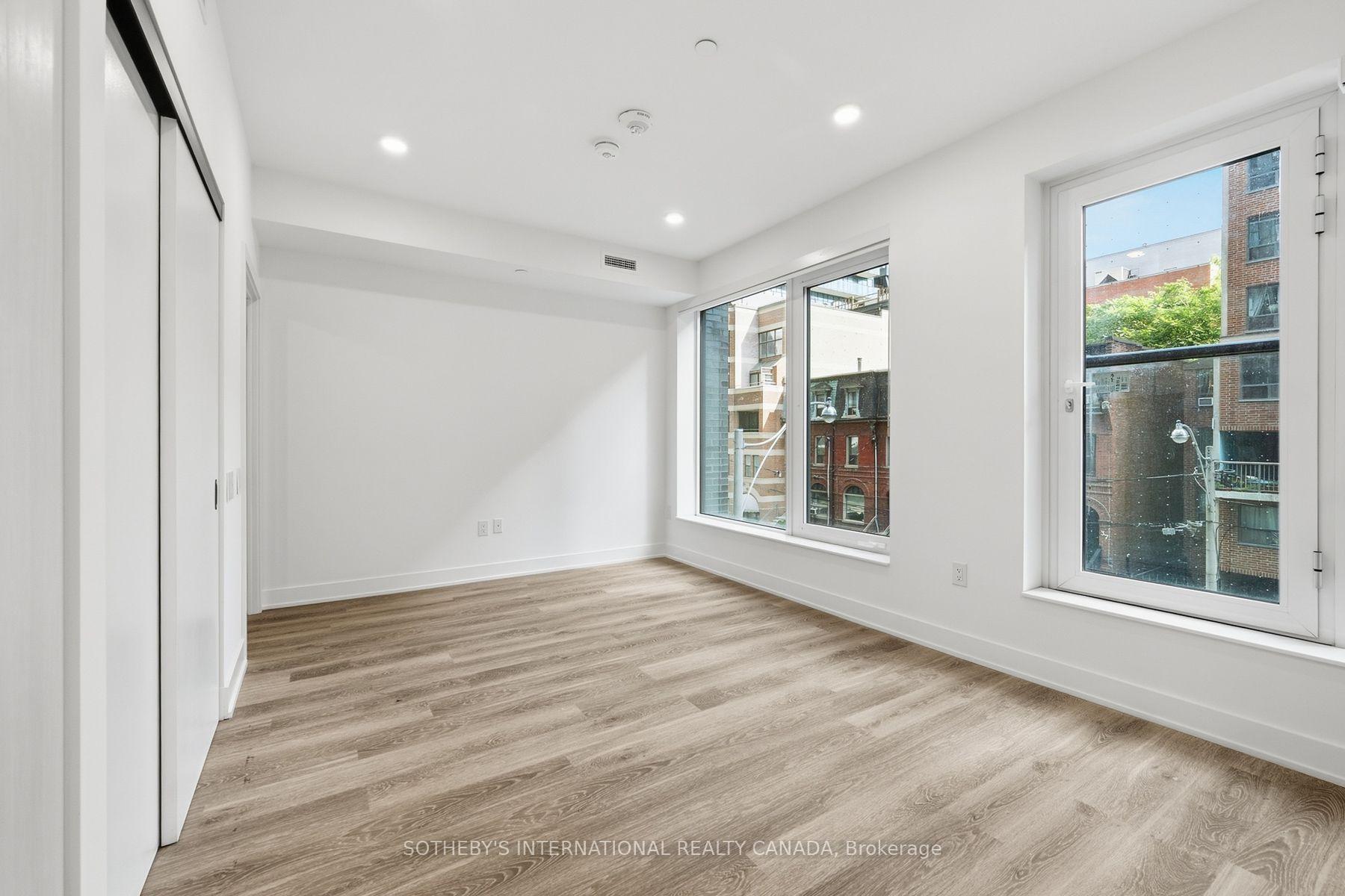 Photo 4 of Unit E0207, 30 Mutual Street, Toronto, Church-Yonge Corridor — HOMEH